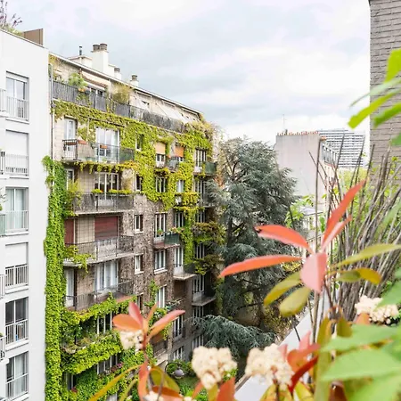 Charming Duplex With Two Balconies In The 13th